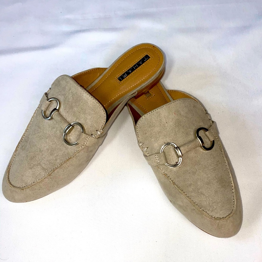 Tahari Frenchie Mules